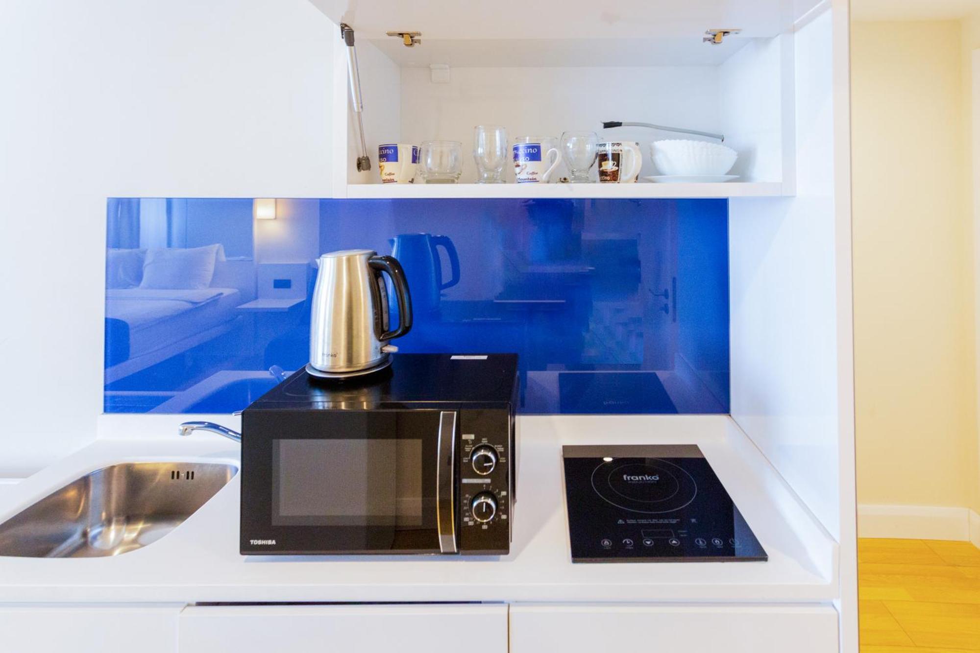 Best Location Apartments In Batumi Room photo